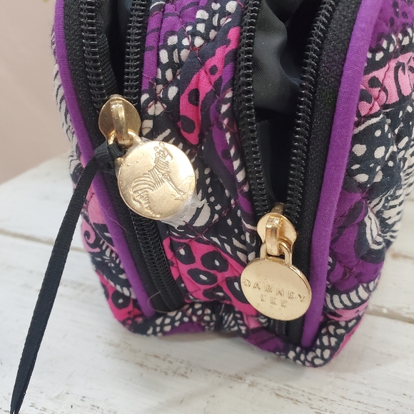 Dabney Lee Makeup Case & The Lyfestyle Co. Temple Rub Calming EssOil. Bundle - Picture 7 of 12